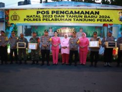 Beri Motivasi Petugas Operasi Lilin Semeru, Kapolres Pelabuhan Tanjung Perak Beserta Bhayangkari Kunjungi Pospam