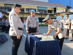 Kapolres Pelabuhan Tanjung Perak Pimpin Sertijab 3 Kapolsek dan Kasatlantas