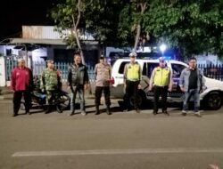 Bersinergi Ciptakan Kondusifitas Wilayah, Babinsa Koramil Semampir Lakukan Patroli Tiga Pilar