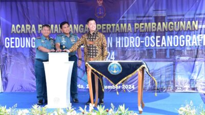Foto : Dirum Kodiklatal Hadiri Pemancangan Pertama Pembangunan Pusdik Hidros Di Jakarta