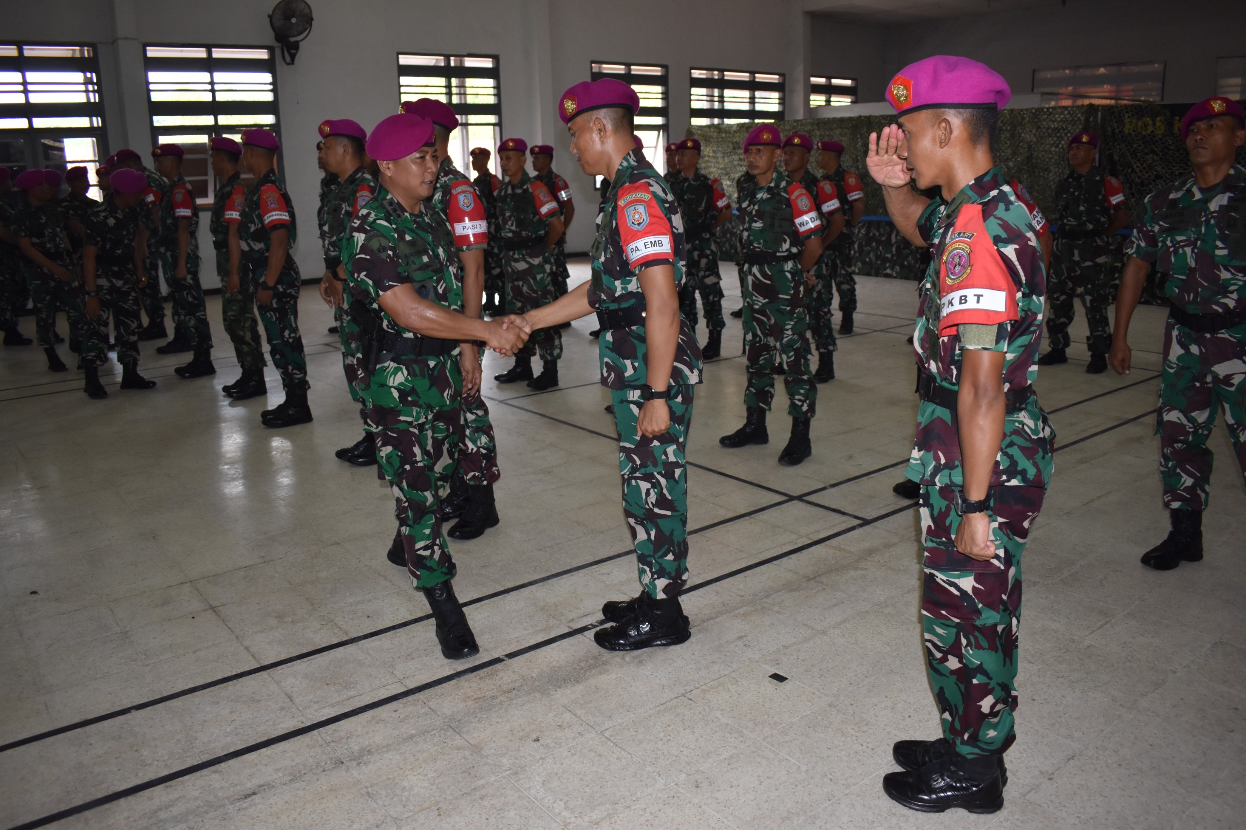 Foto : Tingkatkan Skill Perwira TNI AL, Kodikmar Kodiklatal Gelar Lattek Prosedur Rencana Operasi Amfibi