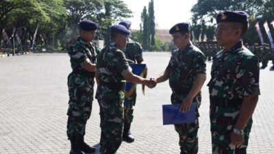 Foto : Selesai Pelantikan, Siswa Dikmaba TNI AL Angkatan 44/1 TA. 2024 Menuju Mako Kodikdukum Kodiklatal
