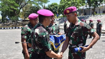 Foto : Pusdikif Kodikmar Kodiklatal Luluskan Pelatih Senjata Bantuan Infanteri Marinir Angkatan VI