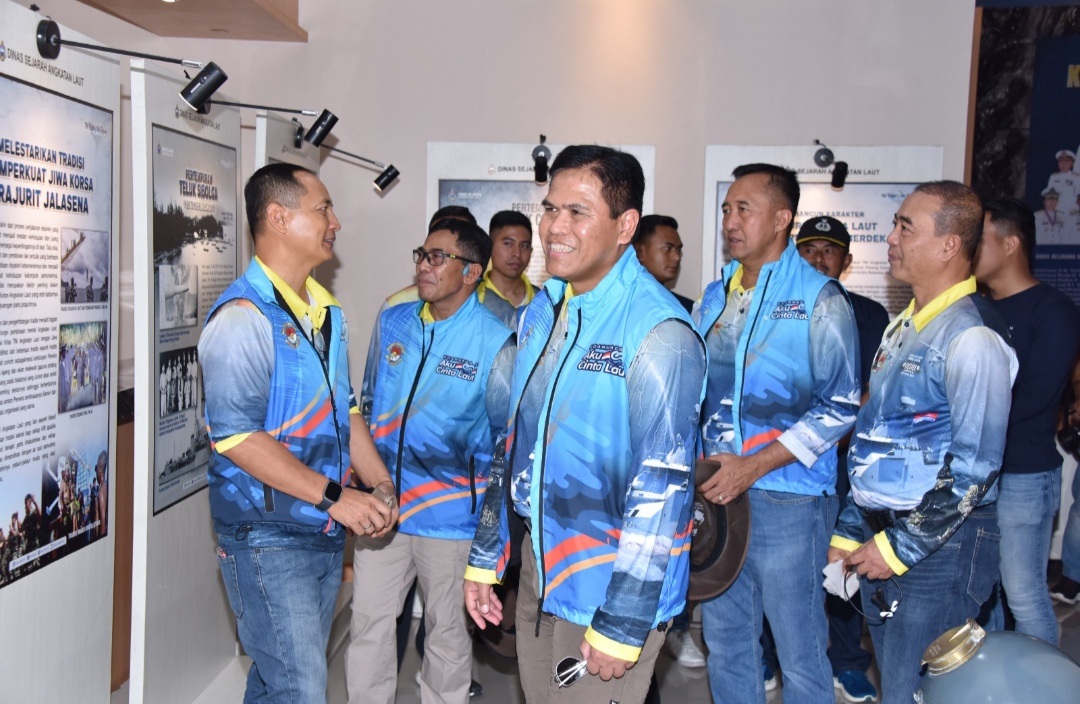 Foto : Meriahkan HUT Ke-79 TNI AL, Dankodiklatal Ikuti NBOD Di Koarmada RI