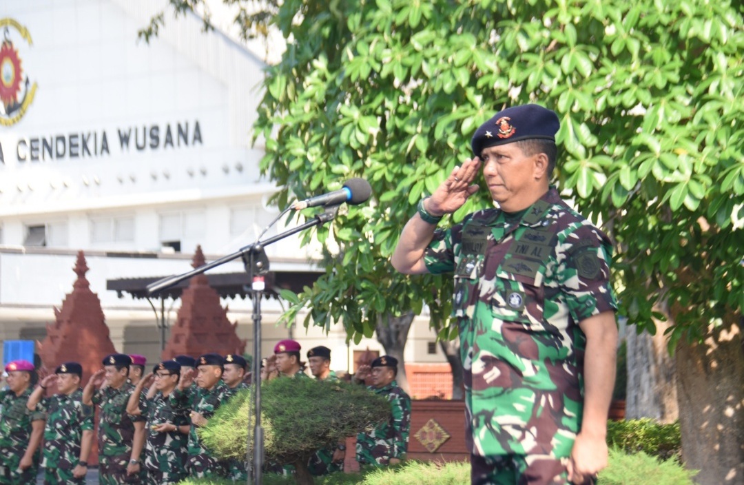 Foto : Tekankan Profesionalisme dan Kesiapsiagaan, Kodiklatal Upacara Bendera 17-an