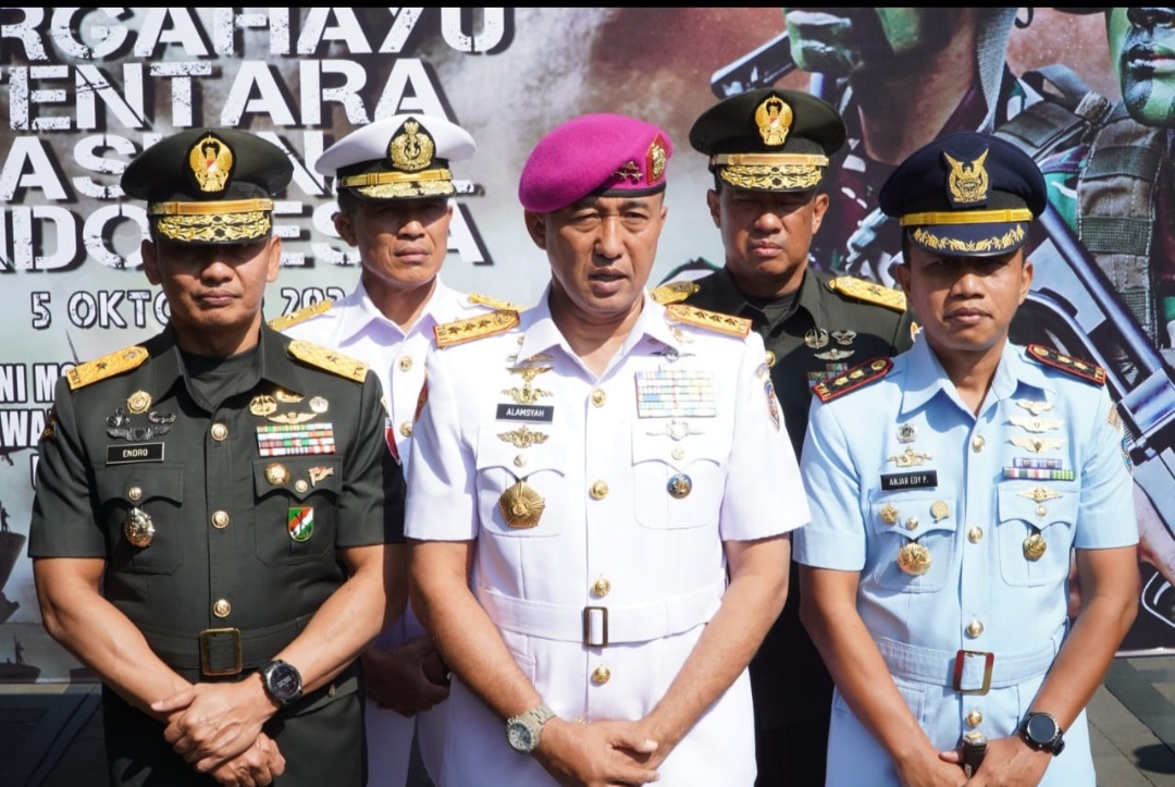 Foto : Dankodiklatal Pimpin Ziarah di Makam Bung Karno, Sematkan Nilai Luhur Pahlawan untuk Semangat Pengabdian TNI