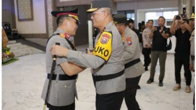Foto : Pimpin Sertijab PJU, Kapolda Jatim Resmikan Direktorat Reserse Siber