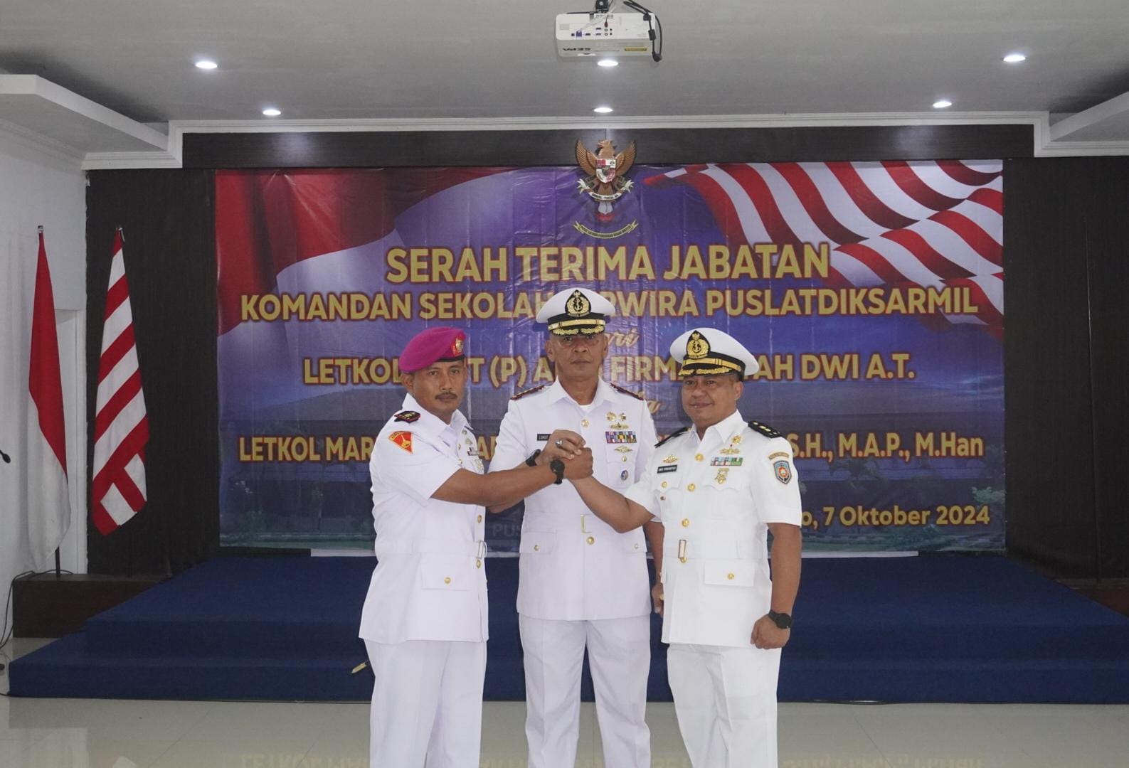 Foto : Danpuslatdiksarmil Kodiklatal Pimpin Sertijab Dua Jabatan Strategis Di Puslatdiksarmil
