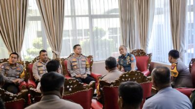 Foto : Kapolrestabes Surabaya Coutessy call dengan Kaskogrtap III Surabaya