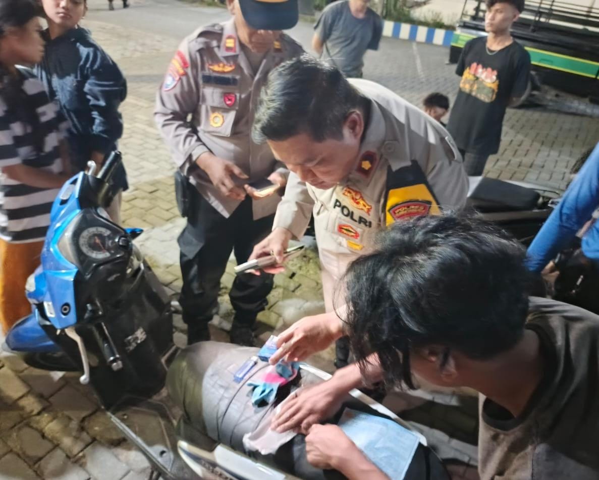 Foto : Polsek Kenjeran Patroli Antisipasi Ganguan Kamtibmas Bersama 3 Pilar