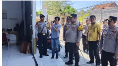 Foto : Kapolres Pamekasan Cek Kantor KPU dan Gudang Logistik Pastikan Kesiapan Pilkada 2024 Aman