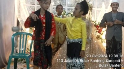 Foto : Salah Satu Pemeran Sanjungan Jiwa Di Atas Panggung