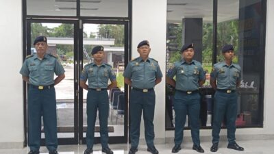 Foto : Tanamkan Rasa Bangga, Dansatdik - 3 Kodiklatal Pimpin Prosesi Kenaikan Pangkat Prajuritnya
