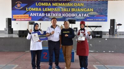 Foto : Jalin Kekompakan, Kodiklatal Gelar Lomba Masak dan Lempar Tali Buangan Antar Satker