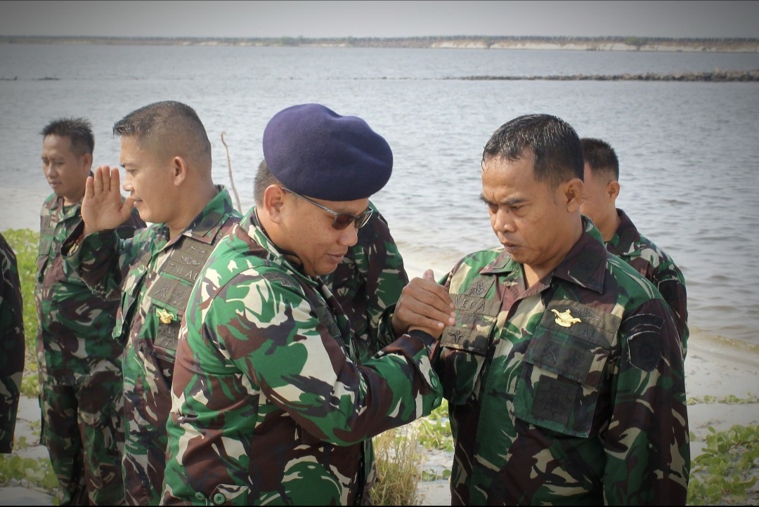 Foto : Pusdikhidros Kodiklatal Luluskan 15 Perwira Hidrografi CAT-B Siap Tempur di Bidang Survei Laut