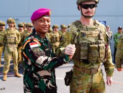 Delegasi TNI On Board di HMAS Adelaide Resmikan Latgabma Keris Woomera 2024