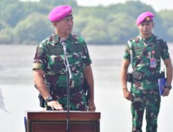 Dankodiklatal : Pentingnya Moral dan Profesionalitas Bagi Calon Bintara TNI AL