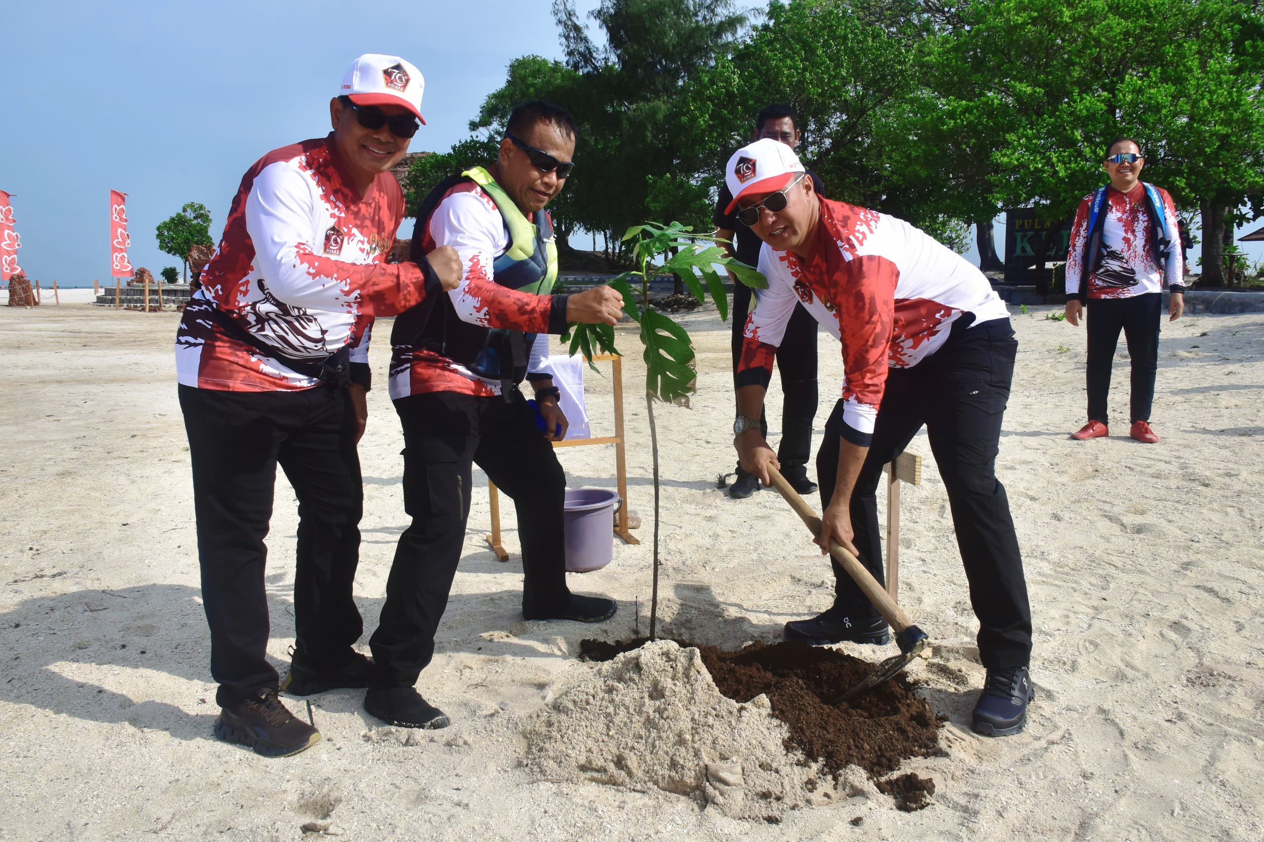 Foto : Dankodiklatal Saksikan Keseruan Kejuaraan Jetski Panglima TNI Cup 2024