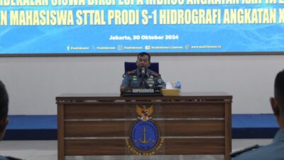 Foto ; Siap Emban Tugas, Siswa Dikspespa Hidros Kodiklatal Terima Pembekalan Danpushidrosal
