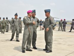 Dankodiklatal Saksikan 11 Pati TNI AL Disematkan Brevet Kehormatan Penerbangan TNl AL