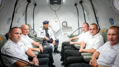 Foto : Ka Lakesla Sampaikan Paparan tentang Penyelamatan Kapal Selam kepada Delegasi Rusia dalam Rangka ORRUDA 2024