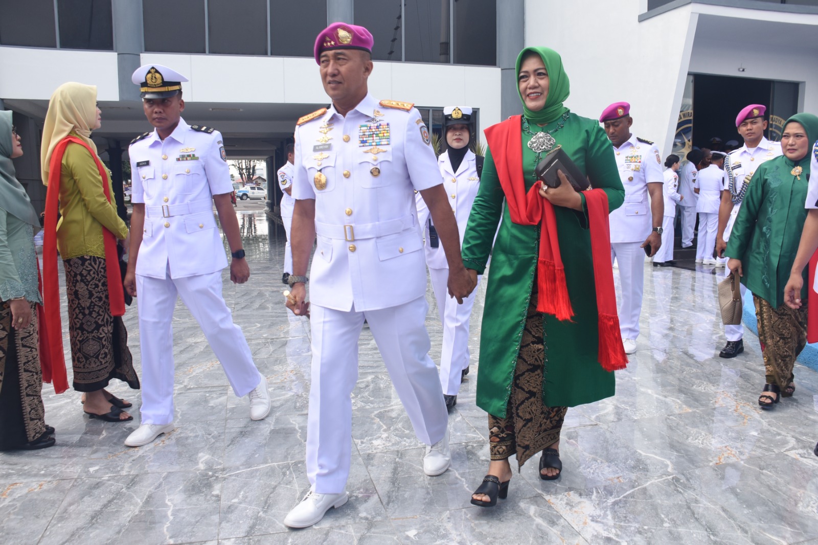 Foto : Kobarkan Semangat Jalesveva Jayamahe, Dankodiklatal Ikuti Upacara Puncak Hari Armada RI Tahun 2024