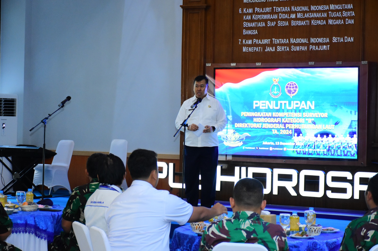 Foto ; Danpusdikhidros Kodiklatal Hadiri Penutupan Pendidikan Surveyor Hidrografi Kategori B TA. 2024