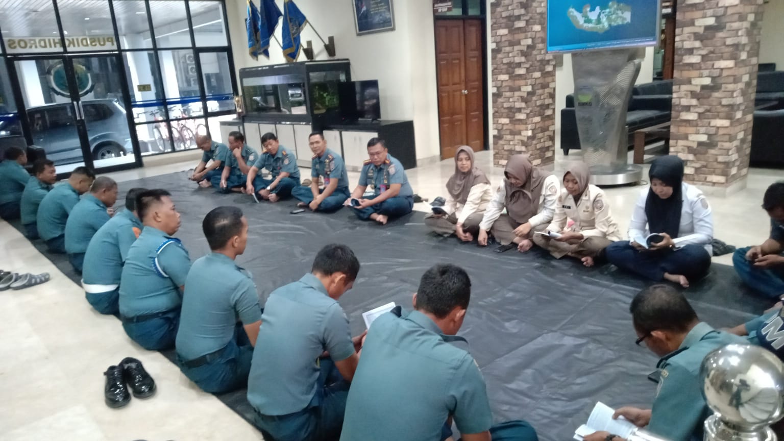 Foto ; Pusdikhidros Kodikopsla Kodiklatal Laksanakan Sholat Hajat dan Doa Bersama
