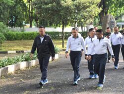 Tinjau Infrastruktur Kesatrian, Komandan Kodiklatal Pimpin Olahraga Pagi dan Tour Fasilitas