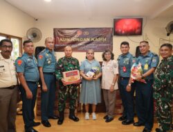 Dirdok Kodiklatal Berbagi Kasih Sambut Natal dan Tahun Baru di Panti Asuhan