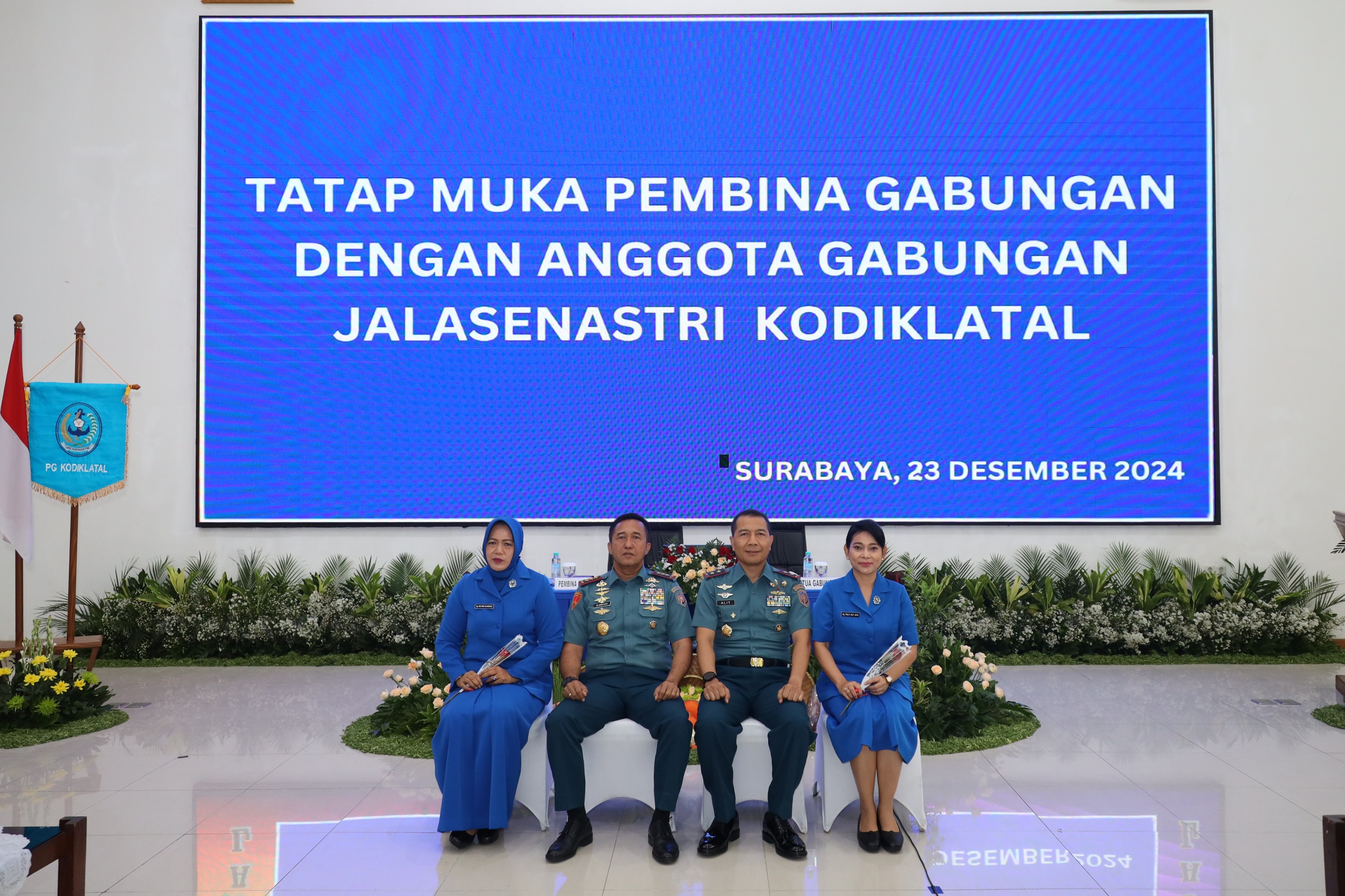 Foto : Dankodiklatal Beserta Ketua Gabungan Jalasenastri Kodiklatal Berikan Arahan Kepada Jalasenastri Kodiklatal