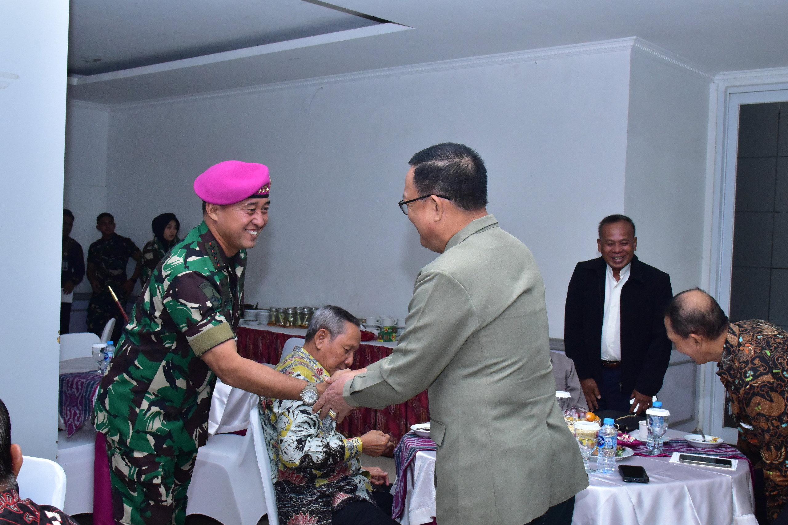 Foto : Dankodiklatal Hadiri Silaturahmi Komandan Korps Marinir Dari Masa Ke Masa