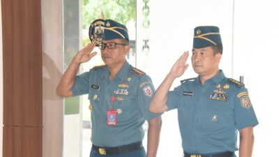 Foto ; Kolonel Laut (P) Pantun Ujung Emban Tugas Sebagai Wadan Kodikopsla Kodiklatal