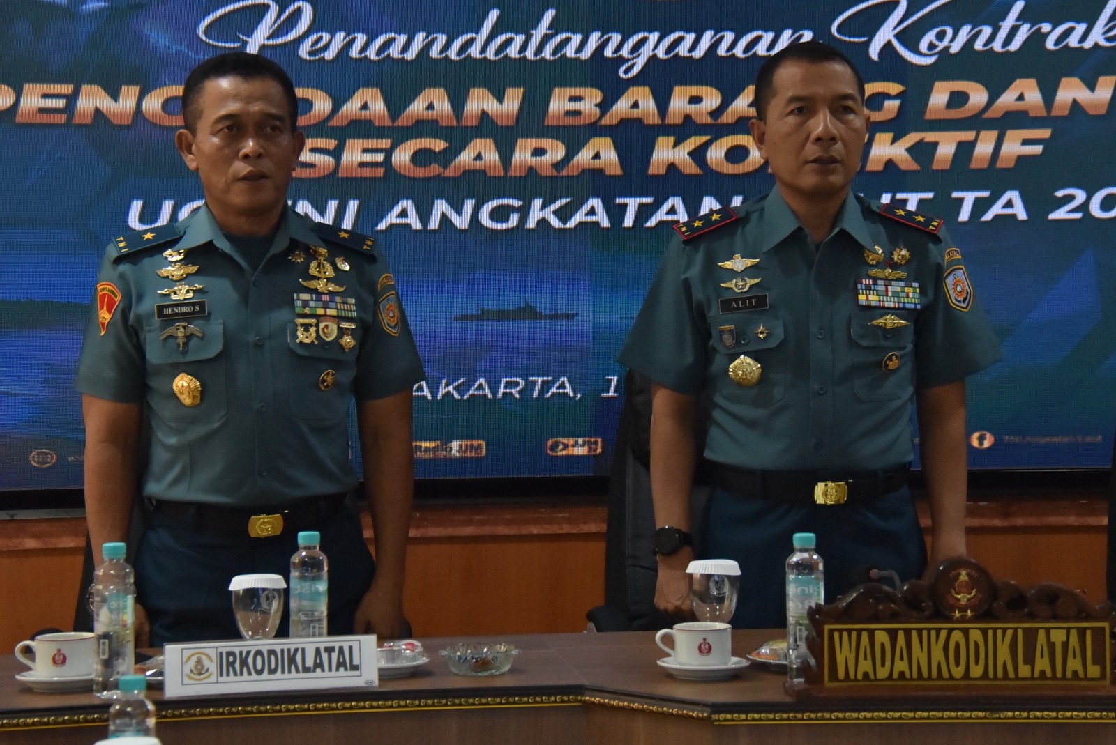 Foto ; Kodiklatal Ikuti Penandatanganan Kontrak Pengadaan Barang dan Jasa Secara Kolektif UO TNI AL TA. 2025
