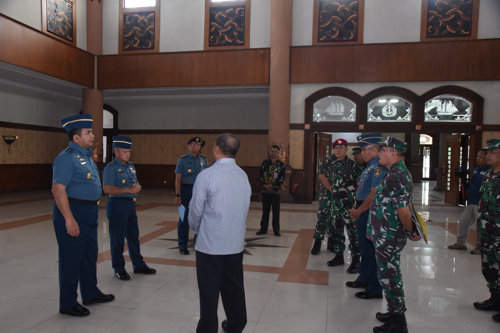 Foto : Wadan Kodiklatal Terima Courtessy Call Wairjenal Bahas Alih Bina Gedung GSB