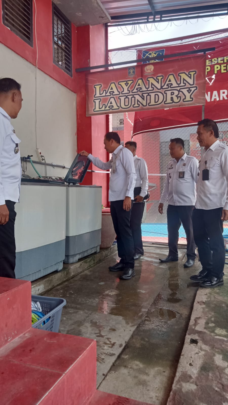 Foto : Langkah Awal Penuh Gebrakan! Plh. Kalapas Narkotika Kelas IIA Pamekasan Tinjau Pembinaan, Ketahanan Pangan dan Administrasi