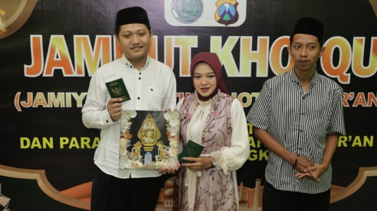 Foto : Kapolsek Rungkut Surabaya Fasilitasi Pernikahan Tahanan Kasus Curanmor 40 TKP