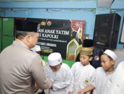 Tebarkan Kepedulian di Bulan Suci Ramadhan, Kapolrestabes Surabaya Gelar Bhakti Sosial di Ponpes Tahfidhul Qur’an Sunan Giri