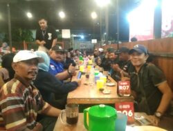 Pimpinan Redaksi Ibu Purwati Globalindo Buka puasa bersama Rekan-rekan Media
