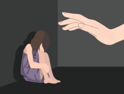 Diduga Hohohihe Anak Tiri, Oknum Ketua Ormas di Surabaya di Gelandang Polisi