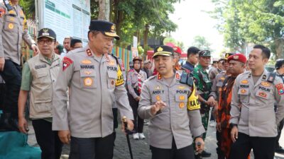 Foto : Kapolda Jatim Tinjau Kota Batu Pastikan Keamanan Jalur Wisata Saat Puncak Libur Lebaran