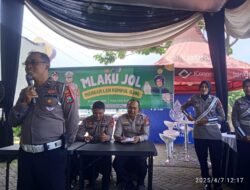 Satlantas Polres Gresik Gelar “MLAKU JOL” Bersama Ratusan Driver Ojol di Posyan Ops Ketupat Semeru 2025