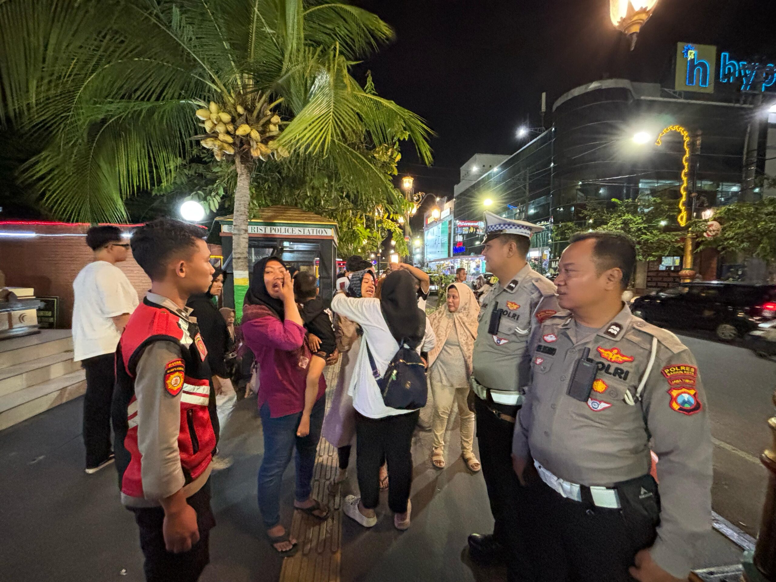 Foto : Polisi Temukan Anak Hilang di Kawasan Wisata PSC Kota Madiun