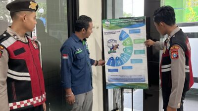 Antisipasi Cuaca Ekstrem, Unit Patroli Kota Presisi Polres Pelabuhan Tanjung Perak Koordinasi dengan BMKG