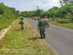 Jumat Bersih, Babinsa Koramil 0829-12/Modung Bersama Warga Langkap Gotong Royong Jaga Kebersihan Lingkungan