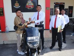 Satreskrim Polres Bondowoso kembalikan Sepeda Motor Kepada Korban Penggelapan Tanpa Biaya