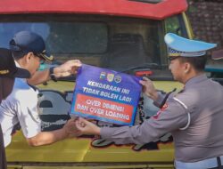 Operasi Gabungan Polres Jember Sosialisasi Larangan Kendaraan ODOL