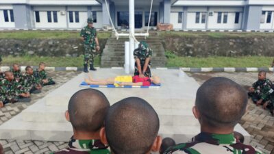 Balai Pengobatan Satdik-4 Kodiklatal Manado Menggelar Pelatihan Bantuan Hidup Dasar (BHD)