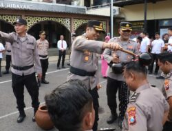 Kapolres Pelabuhan Tanjung Perak Pimpin Upacara Kenaikan Pangkat 47 Personil