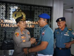 Wujud Sinergitas, Polres Pelabuhan Tanjung Perak Diserbu Kejutan HUT Bhayangkara ke-79 dari Tiga Satuan TNI